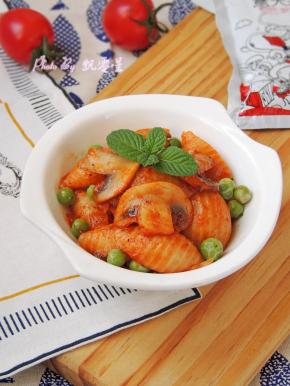 然后加入青豆和西蓝花点缀一下就可以吃啦