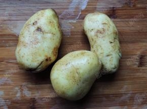 土豆清洗干