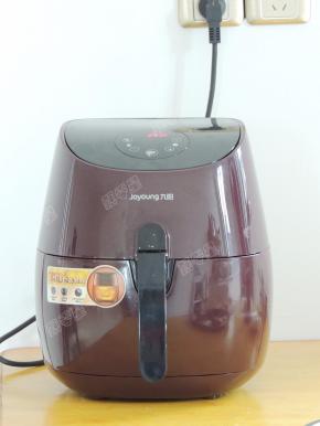 空气炸锅设置180度，时间为5分钟