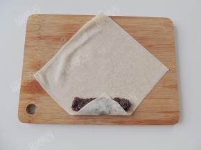 从下开始向上卷