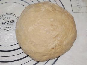 将面团取出排气