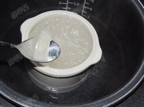 一个小时就可以了，不需要等到程序结束，最后加入冰糖即可