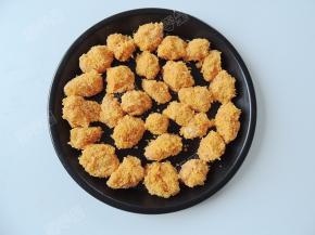 做好的生坯放一个盘里面