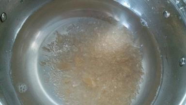 老冰糖加纯净水煮化