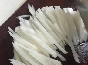 把萝卜切丝