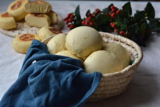 圆乎乎的馒头很可爱