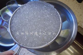 西米多过几次冷水，让温度尽快下降