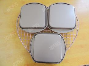 出炉后震动出热气，倒扣