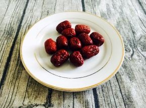 配菜：大枣