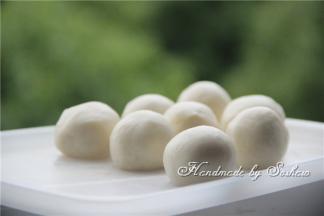 包好的油酥皮静置15分钟