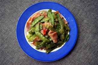 程序结束后，将食材拌均匀后装碟即可。