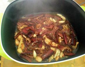 再加入2汤勺温水