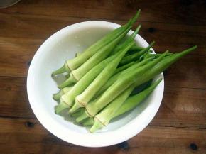 秋葵洗净