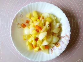 大致炒熟的时候盛出备用