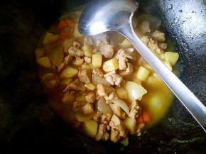 待汤汁变少就可以关火了