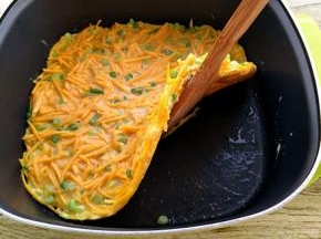 小火煎至定型