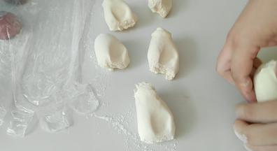 分成大小相同的剂子。