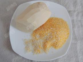 准备材料，红薯去皮