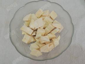 红薯切成小块