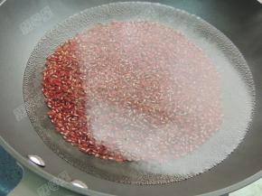 赤小豆煮两分钟焯水