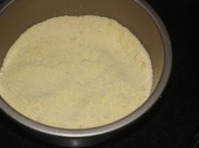 也可以用大模来做，将粉放进模具里
