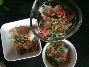 上面码上适量的绿豆