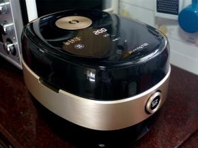 烹饪过程无需看管，汤水不会溢出，请放心。