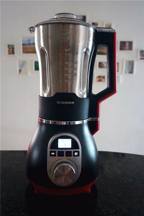 锁紧杯盖，选择豆浆功能，启动，耗时29分钟。