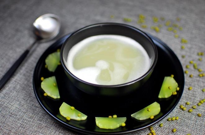 莴笋黄瓜绿豆浆