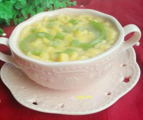 煮上几分钟，出锅前放入油盐即可