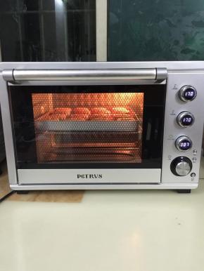 13. 预热烤箱10分钟上下温170度，定型7分钟，（温度要看自家烤箱的温度来调整，此温度只供参考）