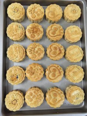 16. 烤好出炉彻底凉透，再密封等待回油