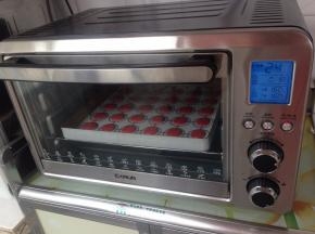 放入提前预热150度的烤箱，烤18分钟