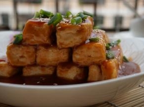 再煮2、3分钟快收汁的时候，即可盛盘