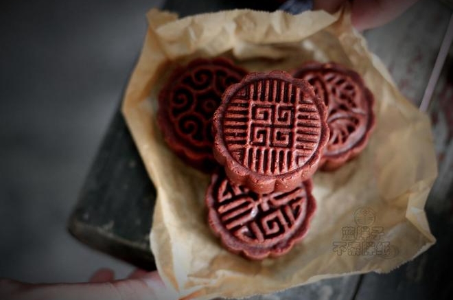 黑美人巧克力月饼