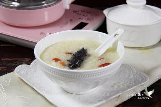 程序结束后加入盐和鸡粉调味即可。