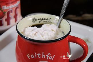 加入2勺棉花糖。