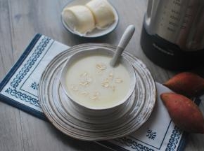 也可以根据个人口味添加适量的食盐或糖调味。