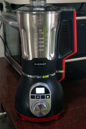 锁紧杯盖，选择米糊程序，启动。