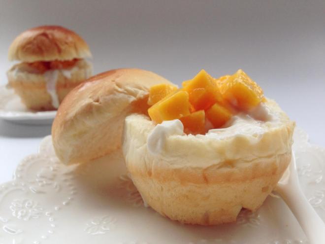 芒果酸奶面包盅