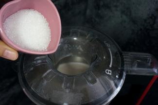 程序结束后加入砂糖，再用点动程序搅打10秒。