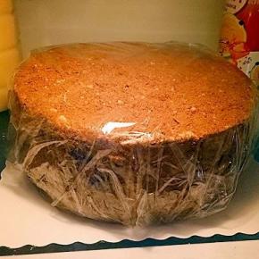 全部完成后，包上保鲜膜放入冰箱冷藏一夜让饼皮软化即可