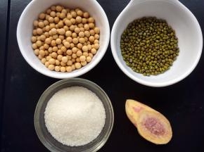 准备食材：绿豆30克、 黄豆40克、红薯30克、砂糖65克。