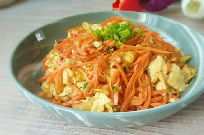 鸡蛋胡萝卜丝