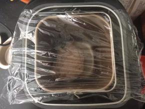 盖上保鲜膜进行第一次发酵。