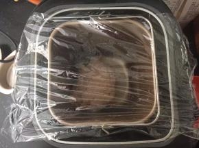 盖上保鲜膜进行第一次发酵。