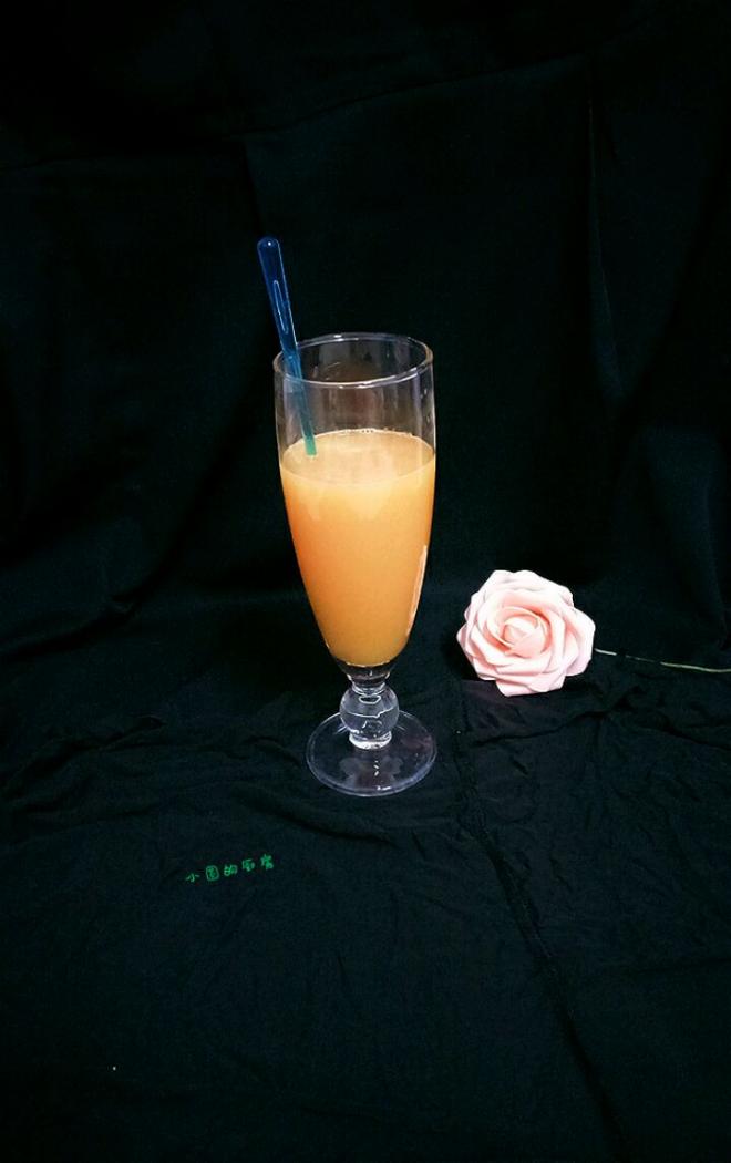 菠萝血橙汁