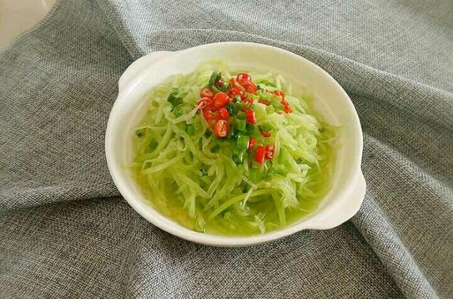 小拌莴笋