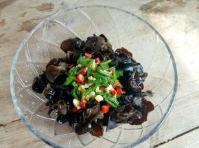 倒入料汁拌匀即可
