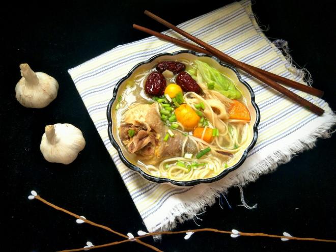 ＃秋季温补防感冒＃老土鸡汤面